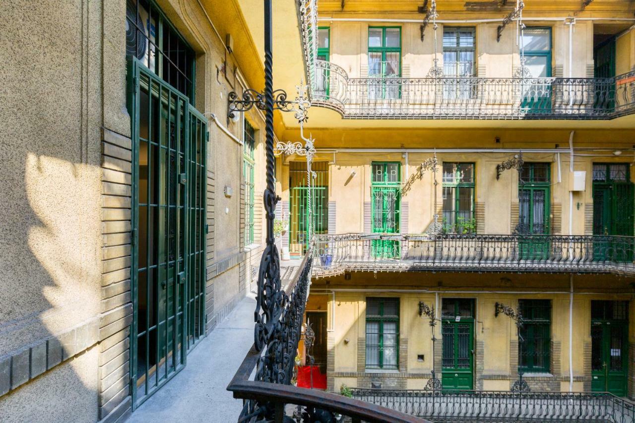 Leah Studios Budapest Kültér fotó